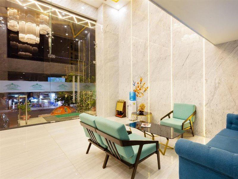 Hotel Crown 4*
