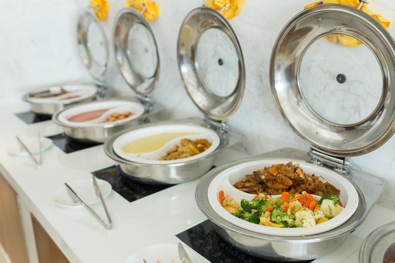 Hotel Yarra Ocean Da Nang