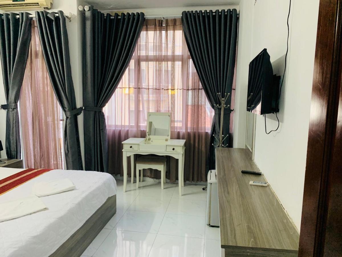 Th Airport Hotel