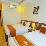 Manarola Hotel Bai Chay