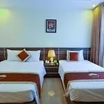 Manarola Hotel Bai Chay