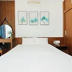 Ling Hotel