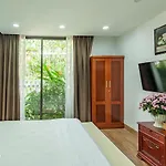 Bom Homes - Flamigo Dai Lai Resort- Full Service