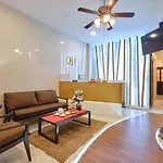 Pham Van Sakura Hotel