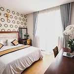 Blue Star Hotel