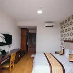 Blue Star Hotel