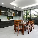 Flamingos Dai Lai Resort - Villa Tu Nhan Co Bbq
