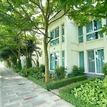 Song Hong Resort