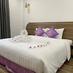 Golden Inn Hotel