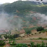 Mu Cang Chai Big View Homestay, Tour & Vegetarian