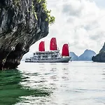 Syrena Cruises