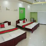 Red Hotel