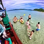Hoang Trung Hotel - Co To