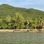 Cay Sao Resort
