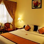 Royal Hotel