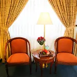 Royal Hotel