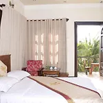 Con Ga Vang Resort