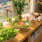 Nhat Minh Hotel And Apartment