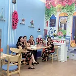 Nha Nghi 81