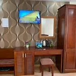 Begonia Hotel
