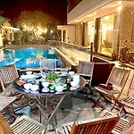 Dragon Bay Hotel