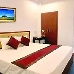 Merlion Hotel