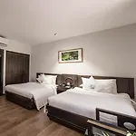 Cochin Zen Hotel