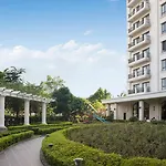 Elegant Suites Westlake