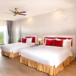 Ladalat Hotel