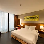 Maple Hotel & Apartment