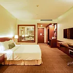 Becamex Hotel New City