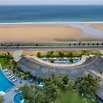 Stelia Beach Resort