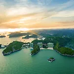 Flamingo Resort Cat Ba