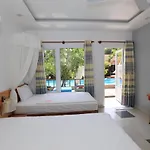 MAY Bungalow