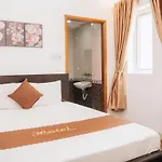 Khách sạn Sunna