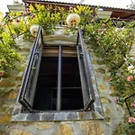 Roses Villa Tam Dao - Venuestay