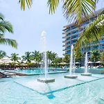 The Ocean Apartment Idcwh B302