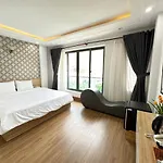The Land Hotel & Apartment