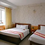 Ngoc Han Hotel By The Moment