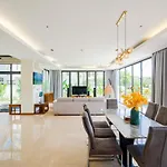 Luxury Ocean View Villa - Free Airport Pick Up