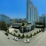 Van Nam Hotel
