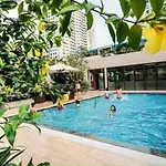 Golden Sunshine Studio-Sea View &Nelflix Free