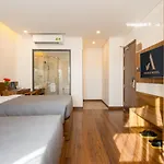 Avenis Hotel
