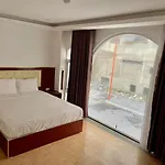 Sunrise Hotel