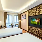 Conifer Grand Hotel