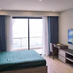 Sweet Homestay - Marina Halong