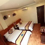 Td Luxury Hotel