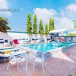 Villa Duc Hoang Ho Boi Long Cung Gan Bien Resort Dep