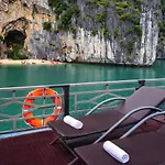 La Pandora Boutique Cruises