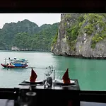 La Pandora Boutique Cruises